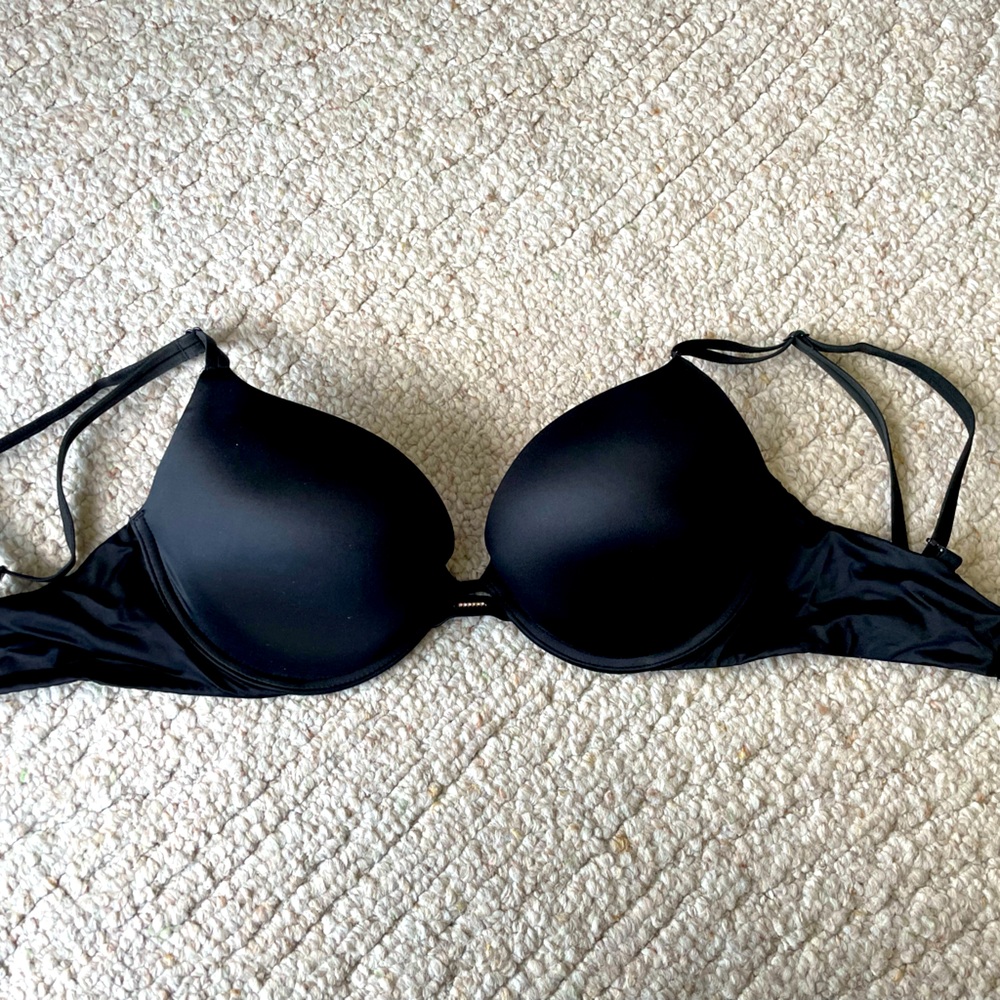 Victoria Secret Pushup Bra 32DD